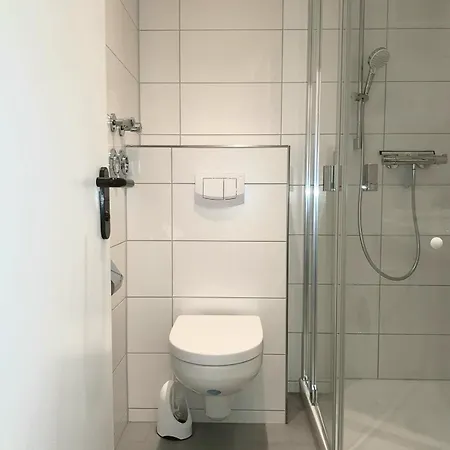 Therese-4 Apartment